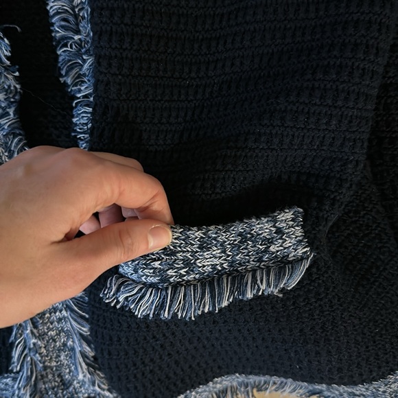 Autumn cashmere fringe jacket/ cardigan - Picture 3 of 3